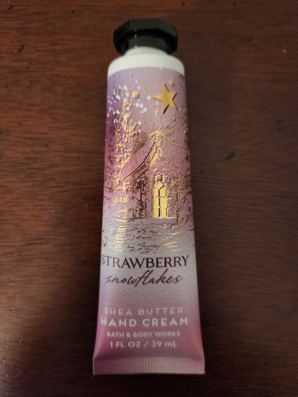 NEW Bath & Body Works Strawberry Snowflakes Shea Butter Hand Cream, 1oz
